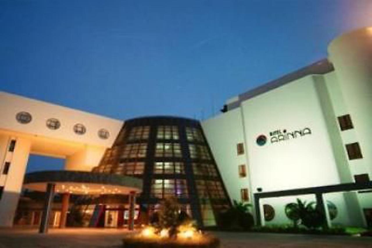 Arinna Hotel Titreyengol Экстерьер фото