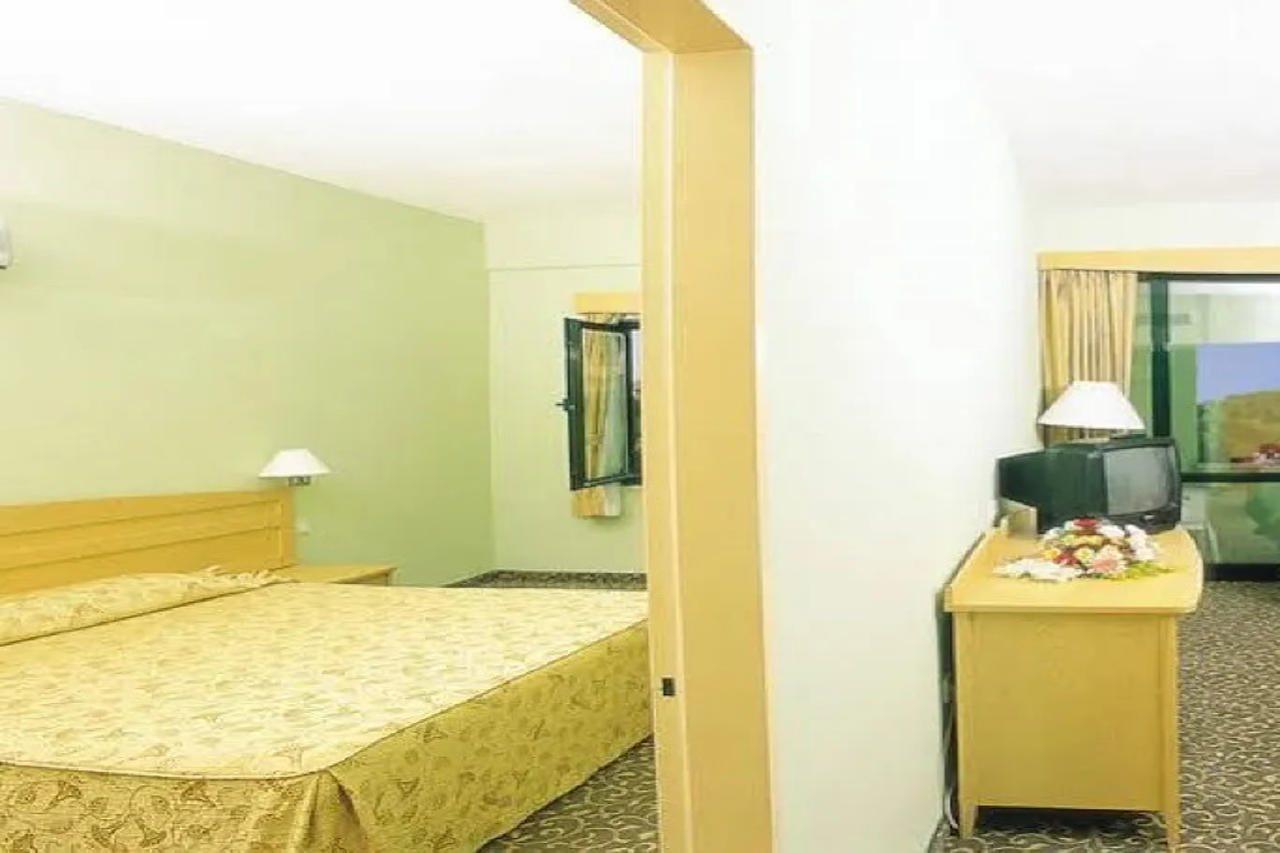 Arinna Hotel Titreyengol Экстерьер фото