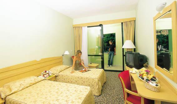 Arinna Hotel Titreyengol Экстерьер фото